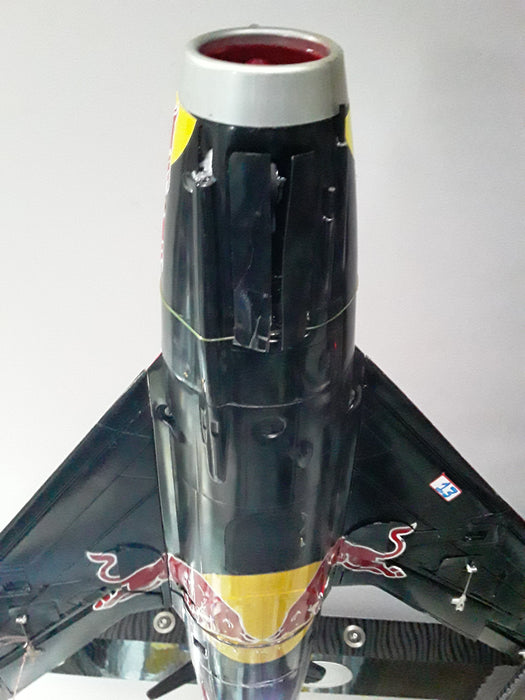 REDBULL LANDER MIG 17