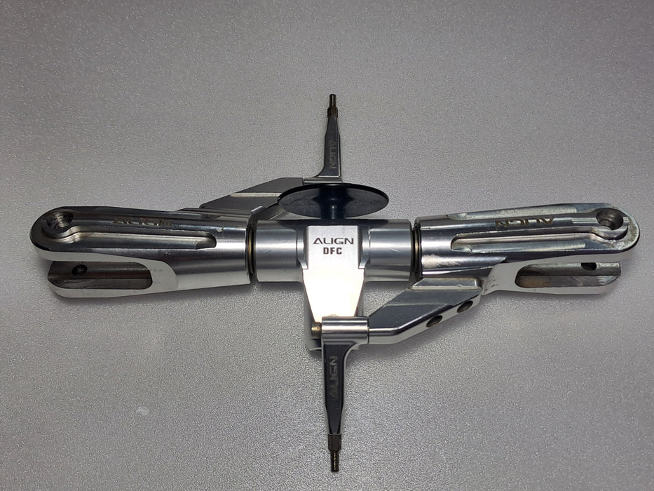 ALIGN T-REX 700 (DFC) MAIN ROTOR HEAD ASSEMBLY -PRE OWNED