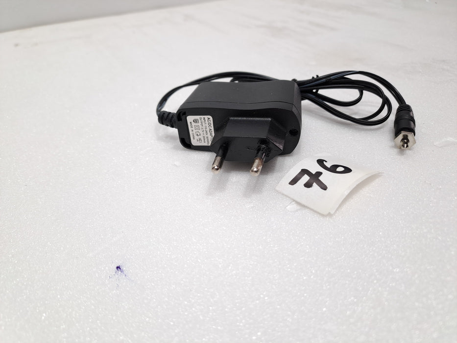 ADAPTER PLUG AC/DC INPUT 110-240V. OUTPUT 3.7V