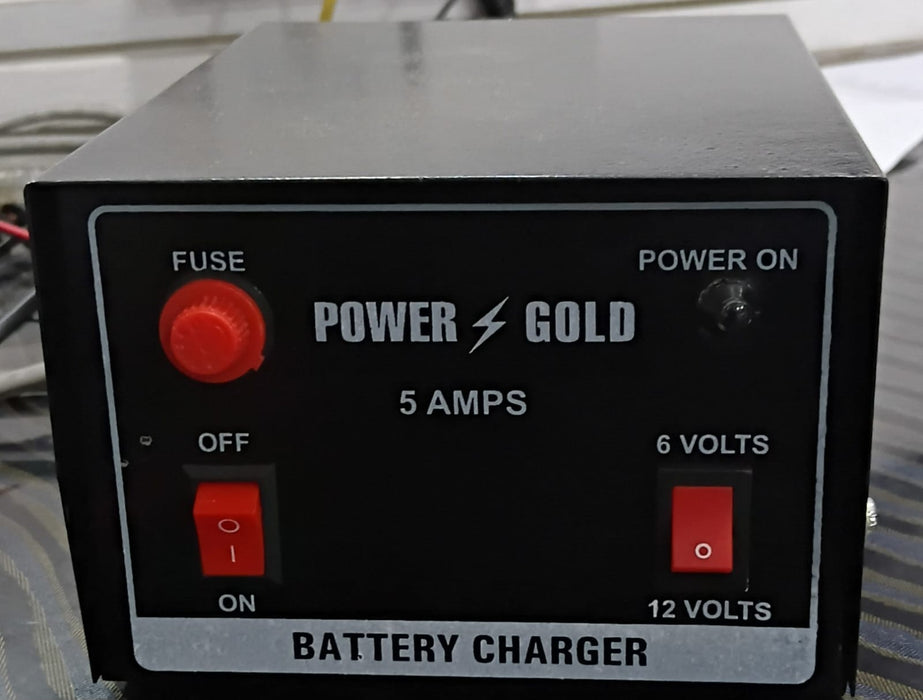 12V BATTERY CHARGER WITH AMP METER