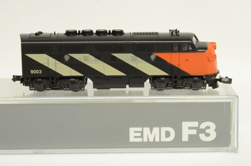 N Scale Kato-9003 Engine (Quality Pre Owned)
