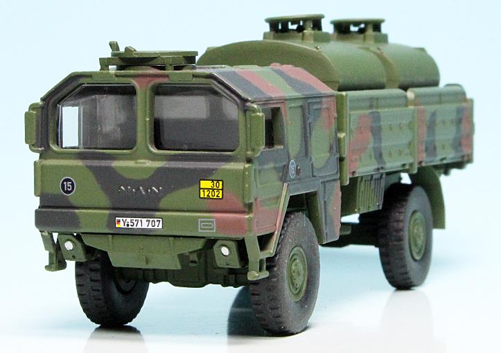 SCHUCO TRUCK MILITARY 87 452636400