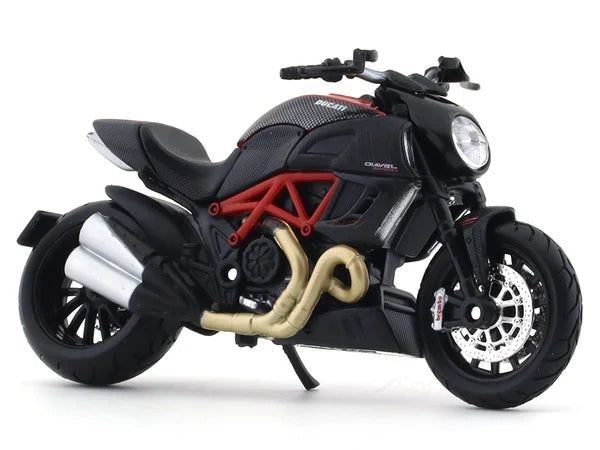 MAISTO DUCATI DIAVEL CARBON 1/18 DIECAST MODEL 20-10115