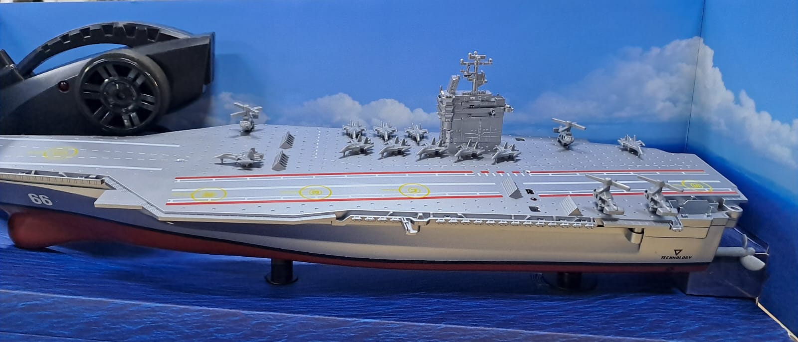 RC WARSHIP SEA WING STAR - AIRCRAFT CARRIER 6605