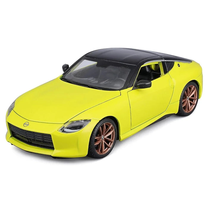 MAISTO 1/24 SCALE 2023 NISSAN Z (YELLOW) DIECAST CAR MODEL