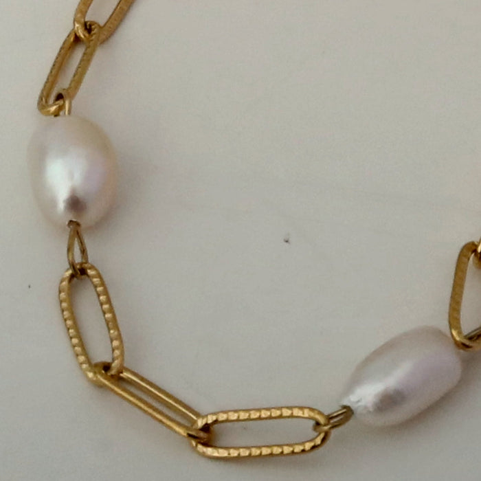 YORK Fresh Water Pearl Necklace