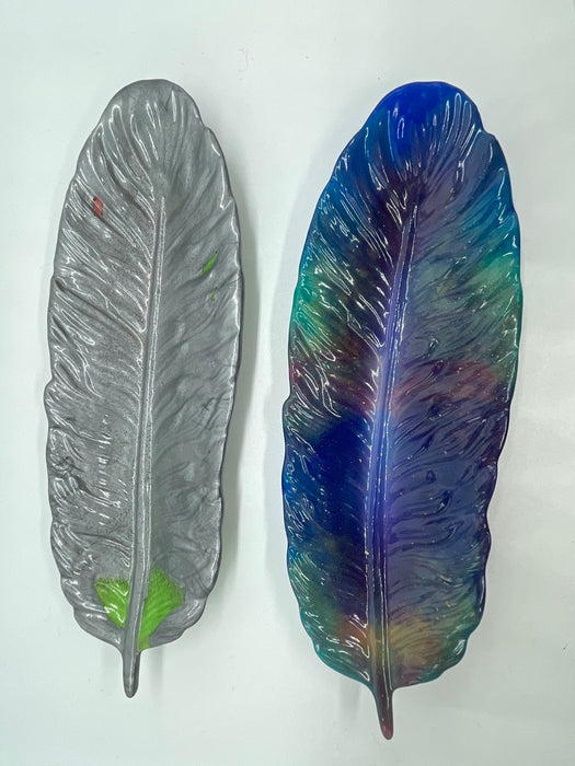 Leaf Dish in Colourful Resin. Plate Multipurpose.