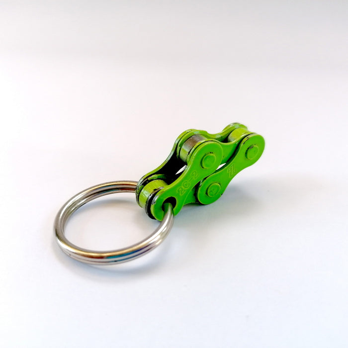 Bike Key Ring “4”, made of Recycled Bike Chain - green